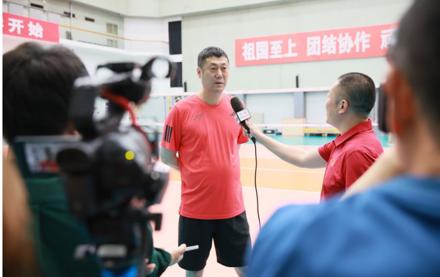 携手朋友共闯九游娱乐棋牌